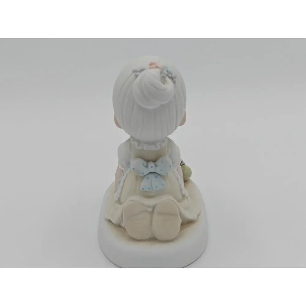 Precious Moments PM 861 Grandmas Prayer Collectors Club Enesco Figurine 1986